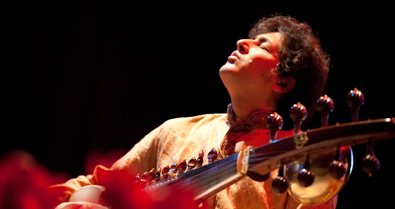 PARTHO SAROTHY (Indien) feat. FARID BANERJEE (Afghanistan)